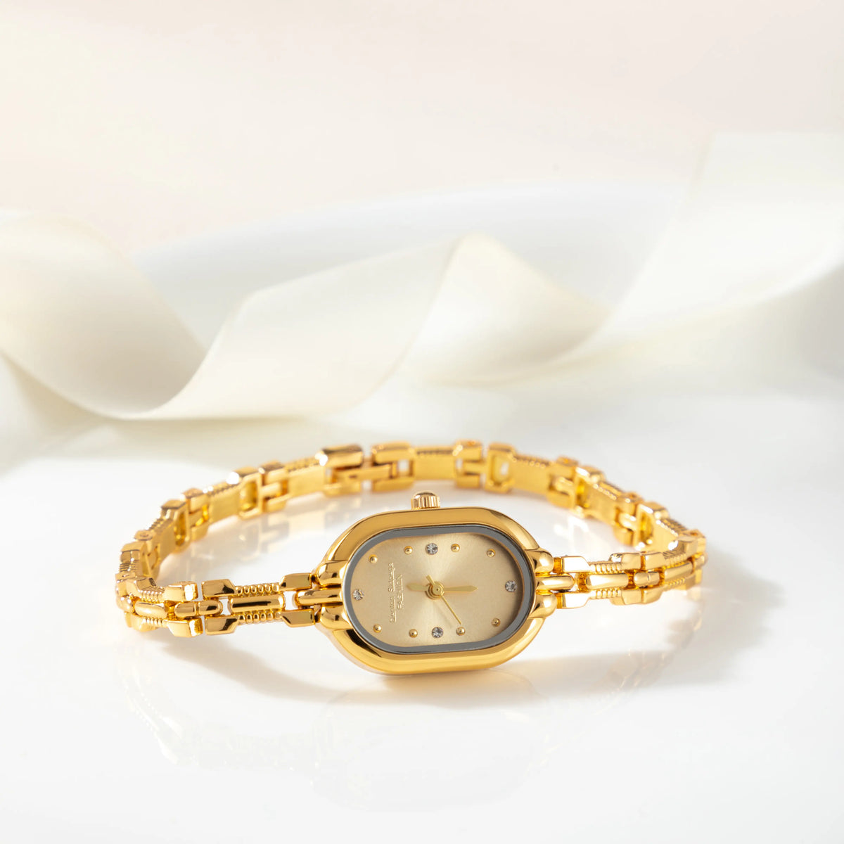 Viktoria – Aur oval