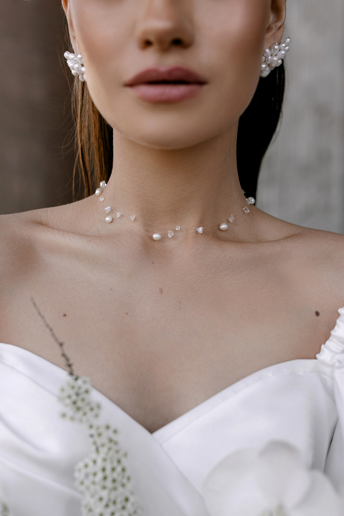 Karolina – Colier cu cristale și perle plutitoare