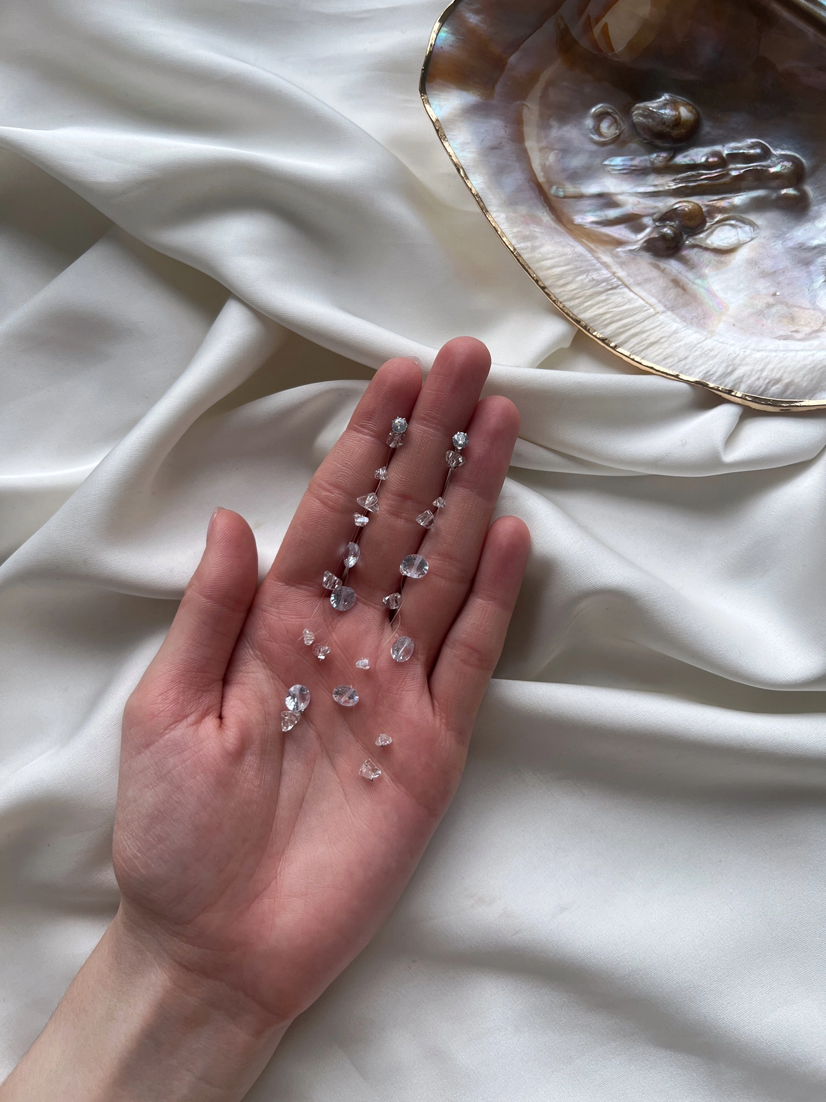 Lina – Cercei cu cristale plutitoare