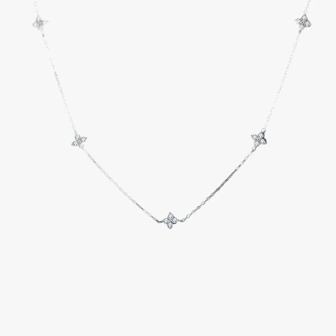Colier elegant în formă de floare cu zirconiu