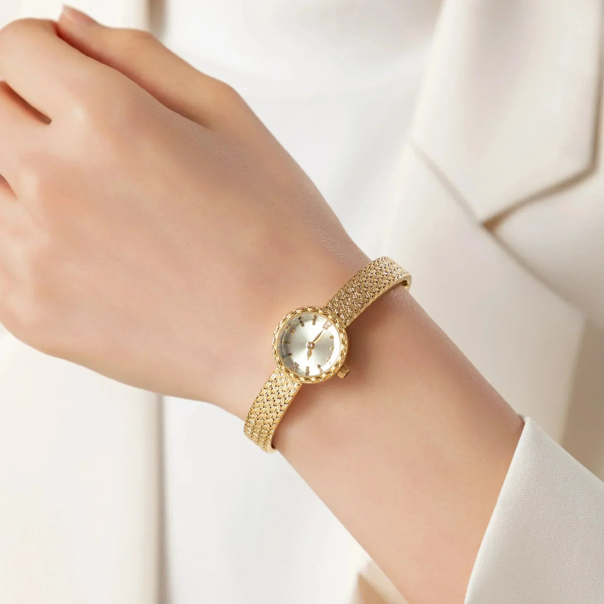Sara – Ceas minimalist