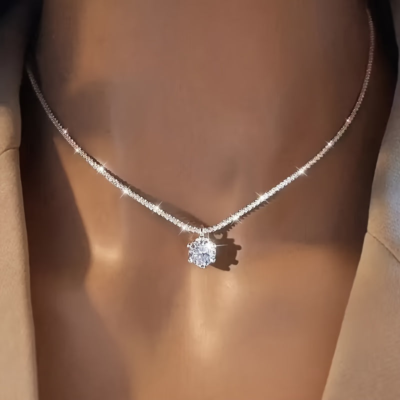 Colier atemporal de culoarea aurului alb cu zirconii