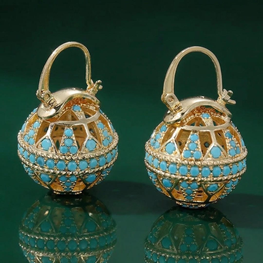 Cercei turcoaz în formă de picătură cu globuleț filigranat