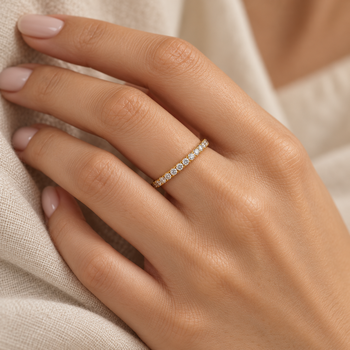 Jurgita – Inel auriu minimalist de lux cu zirconiu
