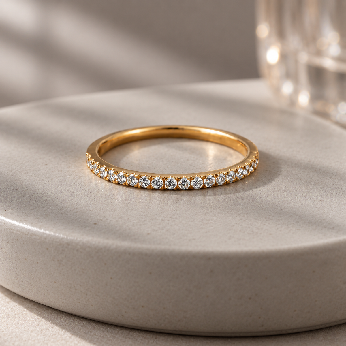 Jurgita – Inel auriu minimalist de lux cu zirconiu