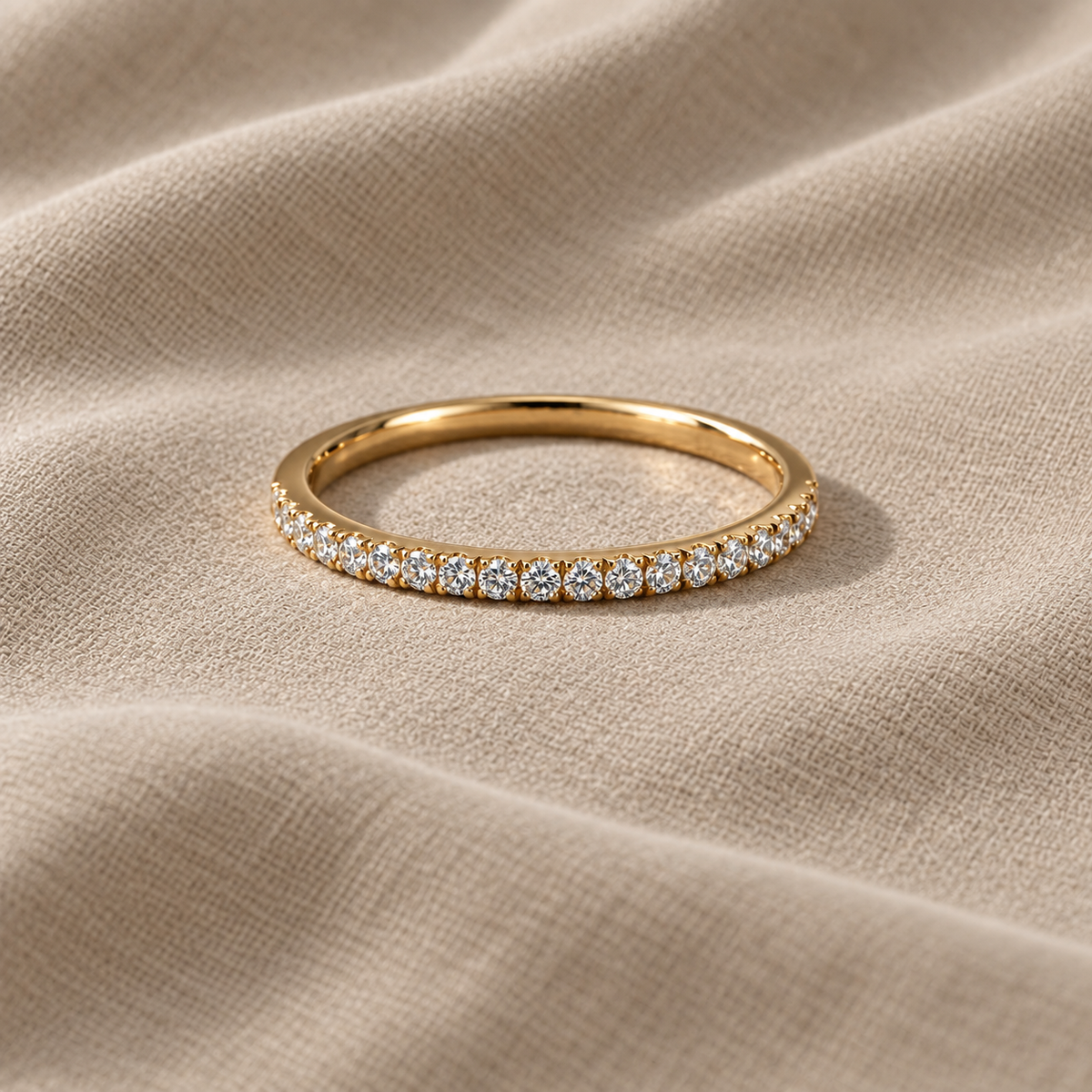 Jurgita – Inel auriu minimalist de lux cu zirconiu