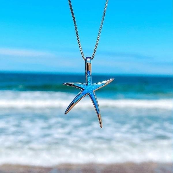 Aurelija – Colier cu opal albastru și stea de mare de culoare argintie