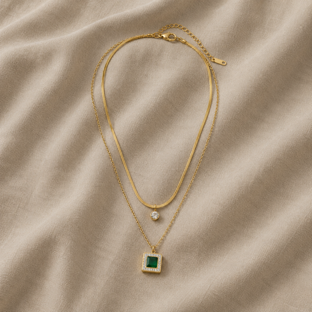 Tira – Eleganță