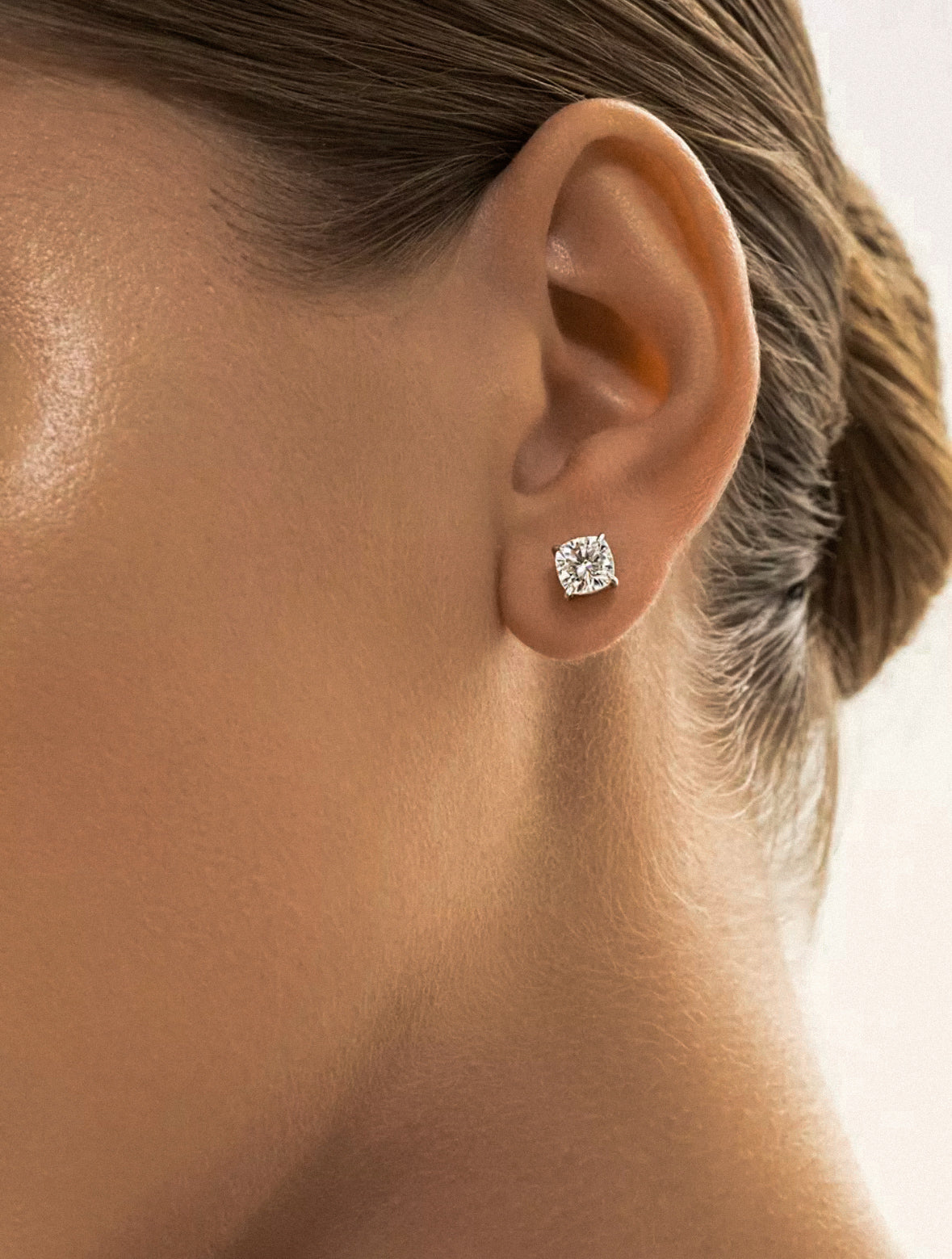 Cercei stud cu diamant moissanite – 5MM